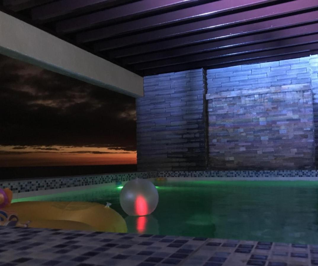 The Palms Resort & Bar San Narciso Extérieur photo
